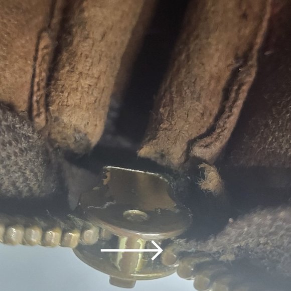 LOUIS VUITTON VINTAGE POCHETTE ACCESSOIRES - Picture 7 of 16